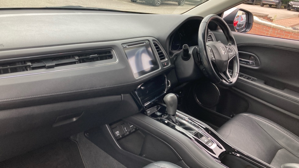 Honda HR-V 1.5 i-VTEC EX 5dr Petrol Hatchback - Image 2