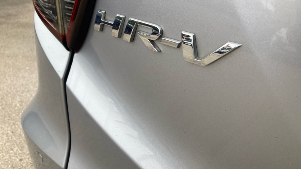 Honda HR-V 1.5 i-VTEC EX 5dr Petrol Hatchback - Image 13
