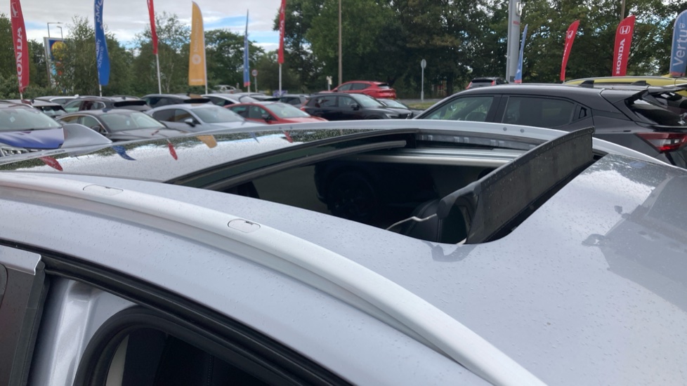 Honda HR-V 1.5 i-VTEC EX 5dr Petrol Hatchback - Image 26