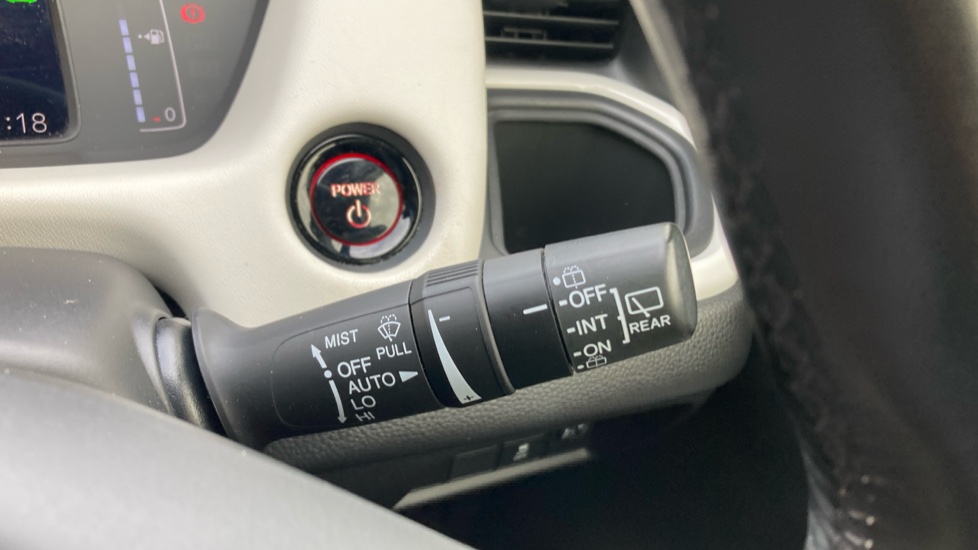 Honda Jazz 1.5 i-MMD Hybrid EX 5dr eCVT Hybrid Hatchback - Image 16