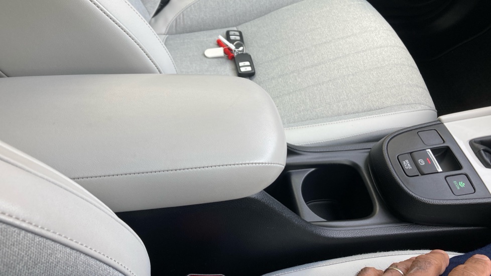 Honda Jazz 1.5 i-MMD Hybrid EX 5dr eCVT Hybrid Hatchback - Image 30