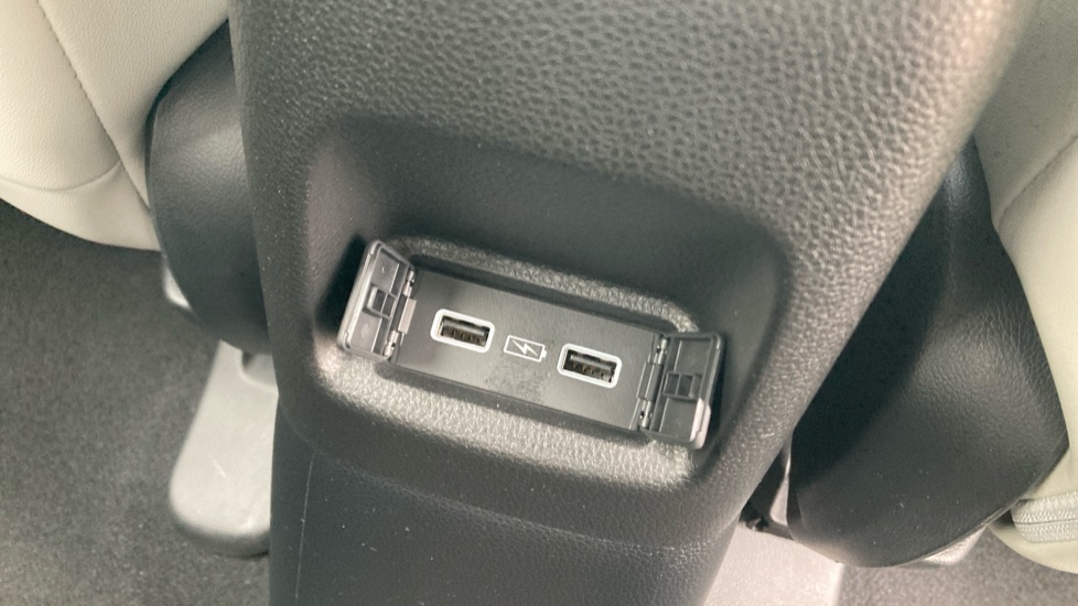 Honda Jazz 1.5 i-MMD Hybrid EX 5dr eCVT Hybrid Hatchback - Image 33
