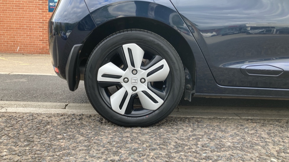 Honda Jazz 1.5 i-MMD Hybrid EX 5dr eCVT Hybrid Hatchback - Image 9