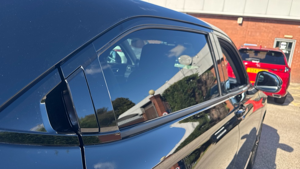 Honda E Ny1 150kW Elegance 69kWh 5dr Auto Electric Hatchback - Image 33