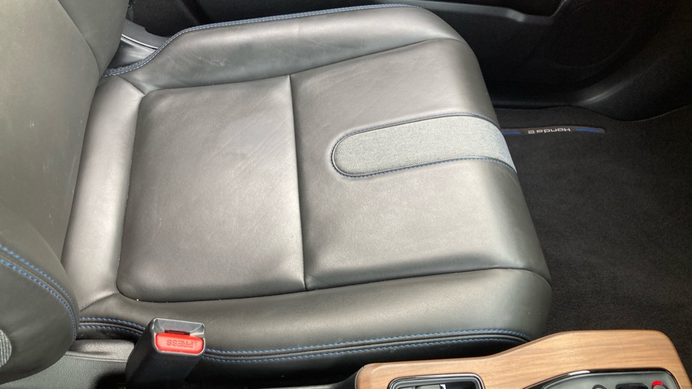 Honda Honda E 113kW Advance 36kWh 5dr Auto Electric Hatchback - Image 34