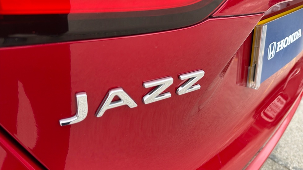 Honda Jazz 1.5 i-MMD Hybrid EX 5dr eCVT Hybrid Hatchback - Image 14