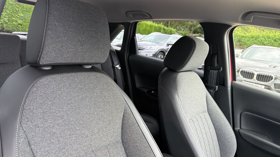 Honda Jazz 1.5 i-MMD Hybrid EX 5dr eCVT Hybrid Hatchback - Image 21