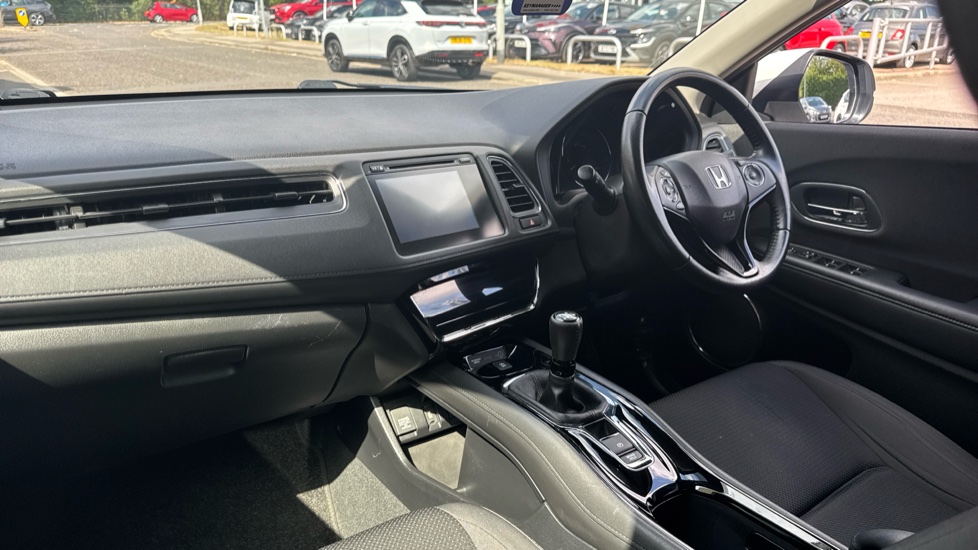 Honda HR-V 1.5 i-VTEC SE 5dr Petrol Hatchback - Image 2