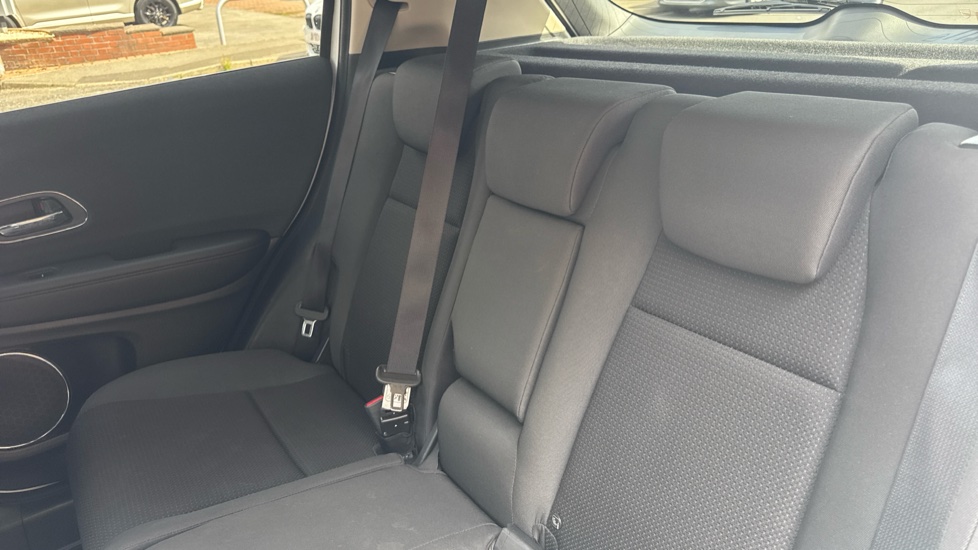 Honda HR-V 1.5 i-VTEC SE 5dr Petrol Hatchback - Image 8