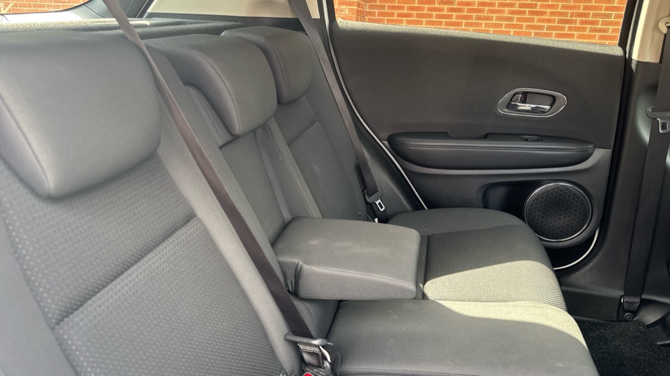 Honda HR-V 1.5 i-VTEC SE 5dr Petrol Hatchback - Image 31