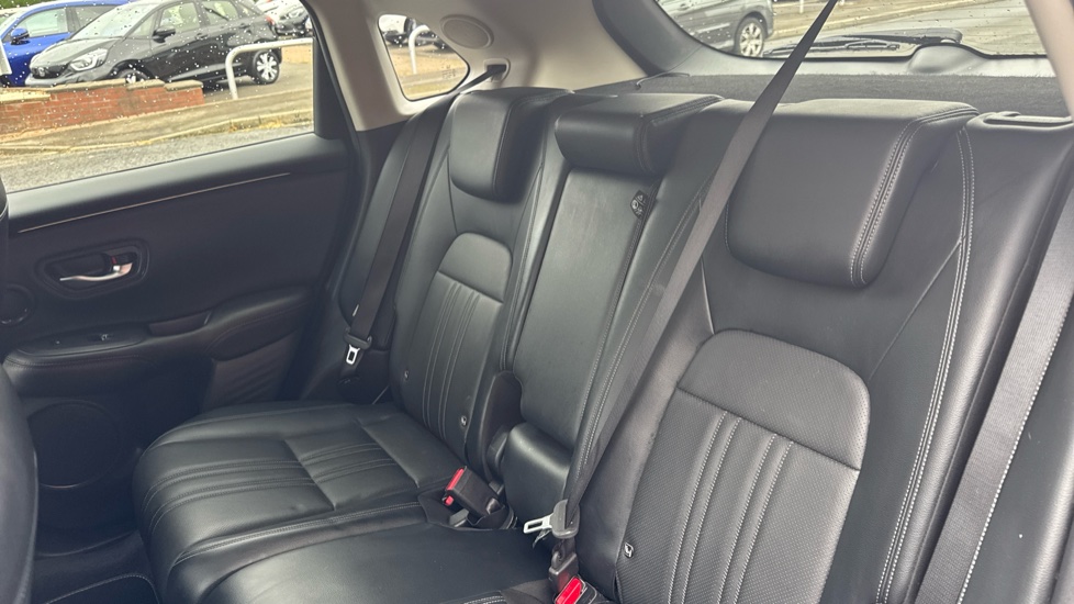 Honda Zr-V 2.0 eHEV Advance 5dr CVT Hybrid Estate - Image 8