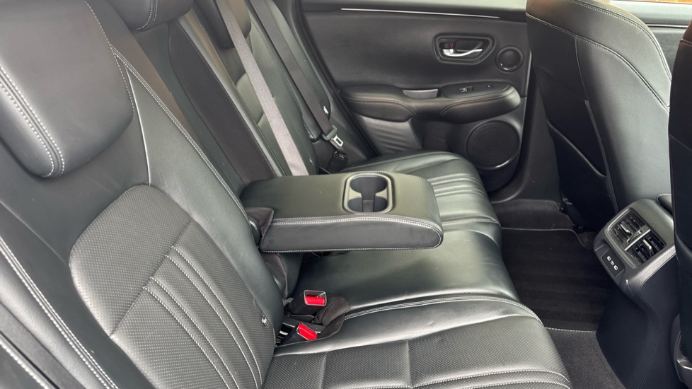 Honda Zr-V 2.0 eHEV Advance 5dr CVT Hybrid Estate - Image 36