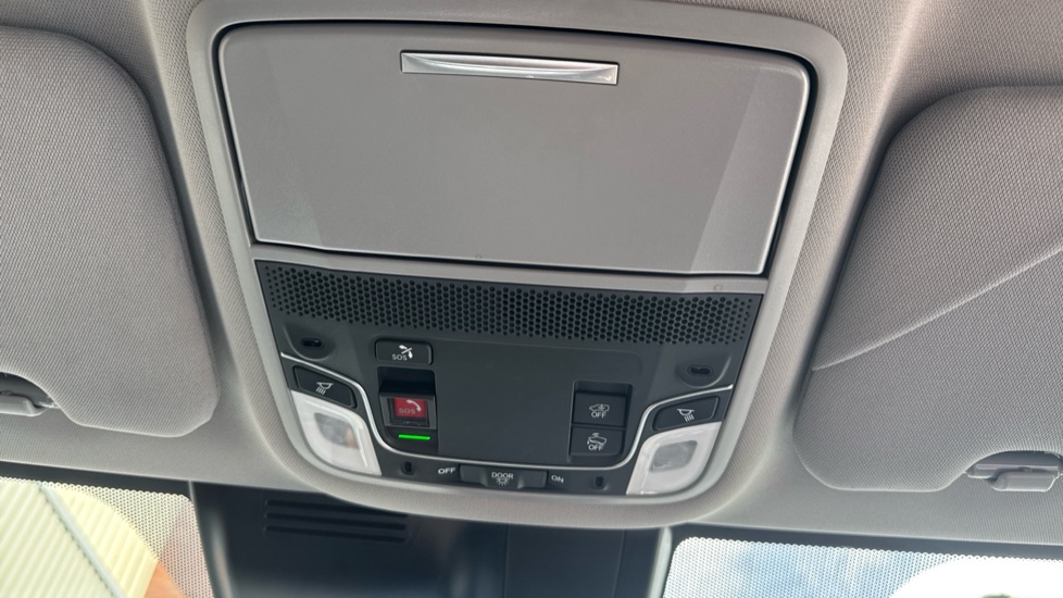 Honda CR-V 2.0 i-MMD Hybrid SR 5dr eCVT Hybrid Estate - Image 25