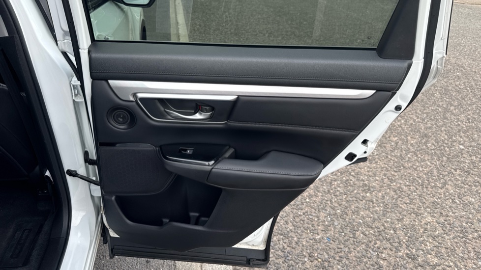 Honda CR-V 2.0 i-MMD Hybrid SR 5dr eCVT Hybrid Estate - Image 27