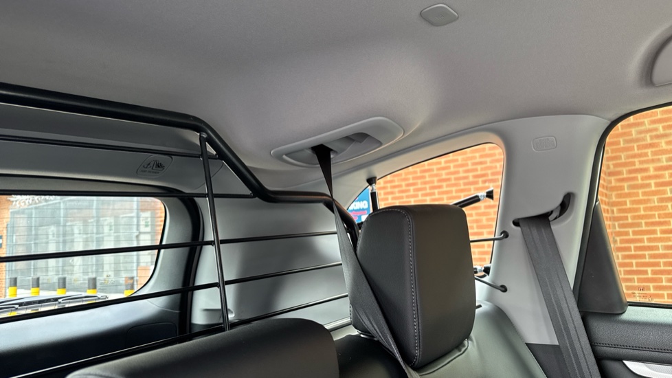 Honda CR-V 2.0 i-MMD Hybrid SR 5dr eCVT Hybrid Estate - Image 30