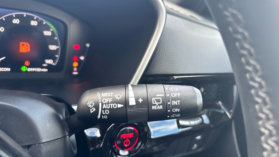 Honda CR-V 2.0 ePHEV Advance Tech 5dr eCVT Estate - Image 15