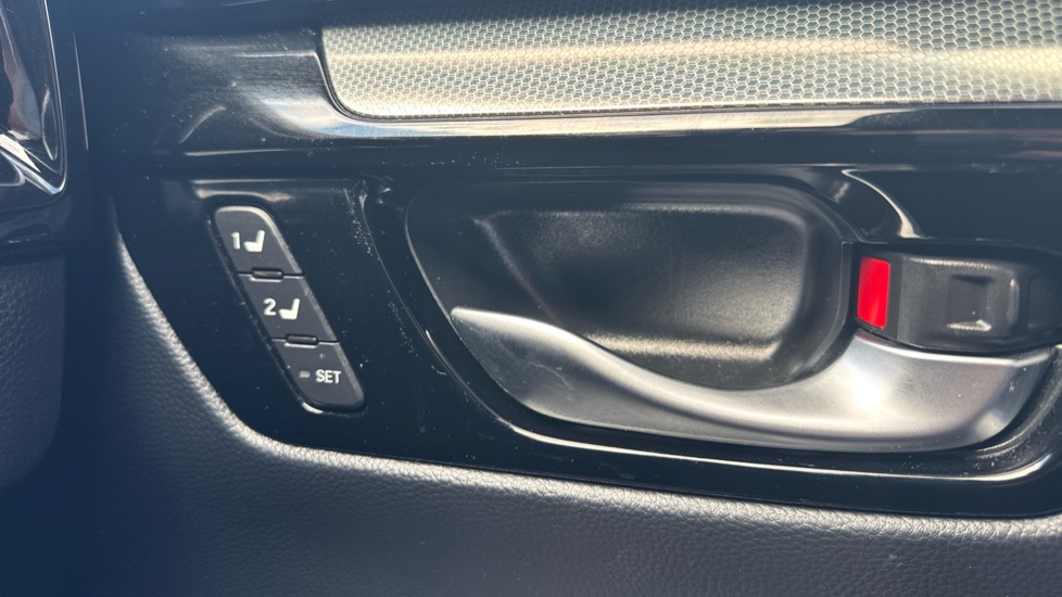Honda CR-V 2.0 ePHEV Advance Tech 5dr eCVT Estate - Image 17