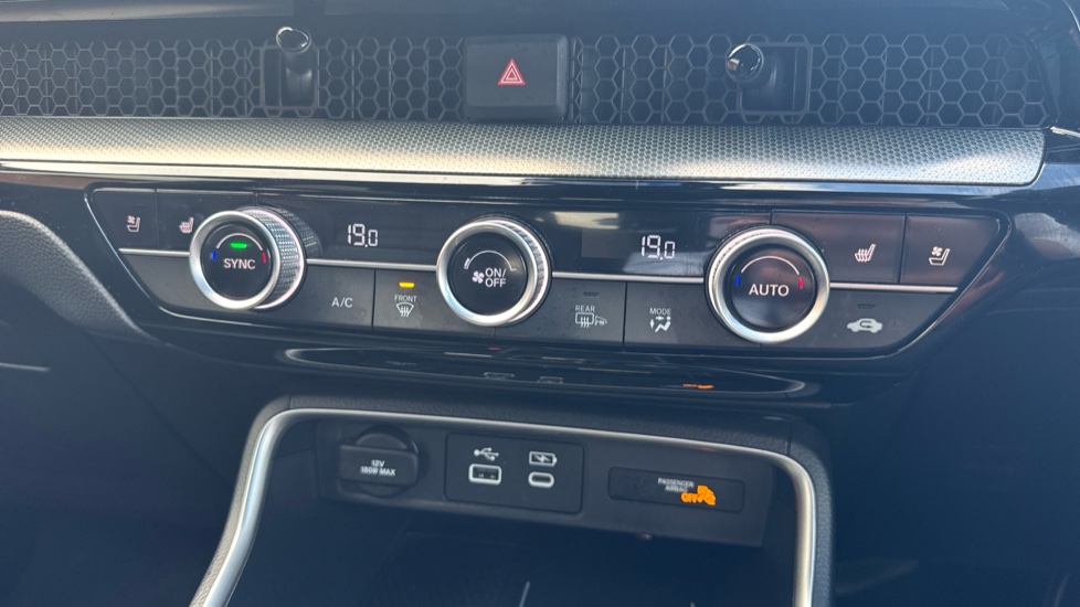Honda CR-V 2.0 ePHEV Advance Tech 5dr eCVT Estate - Image 23