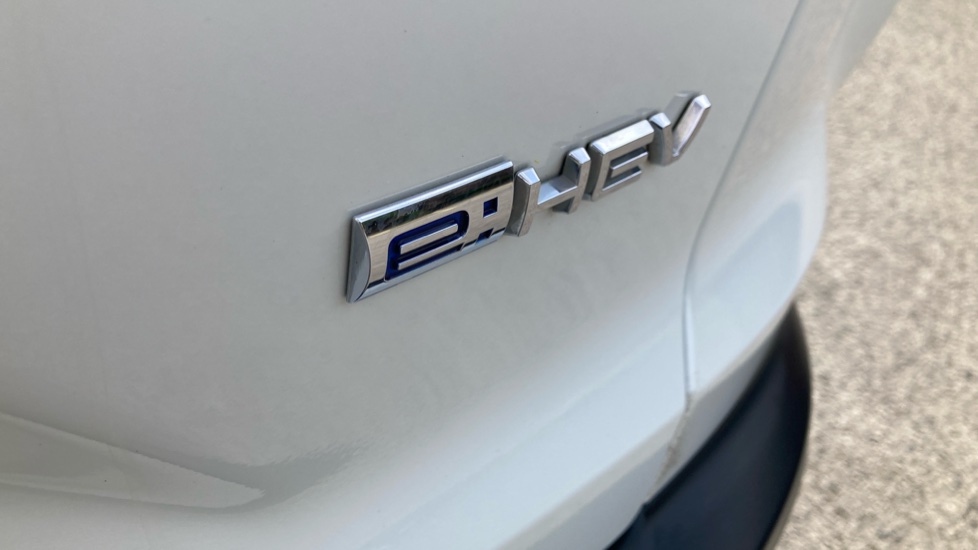 Honda CR-V 2.0 i-MMD Hybrid SR 5dr eCVT Hybrid Estate - Image 15