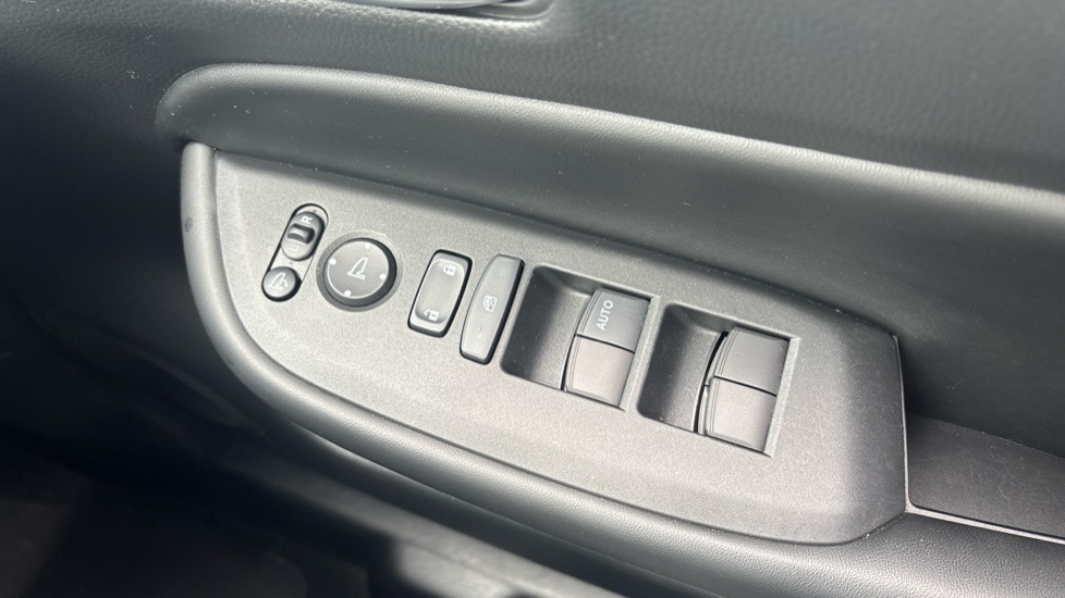 Honda Jazz 1.5 i-MMD Hybrid SR 5dr eCVT Hybrid Hatchback - Image 20