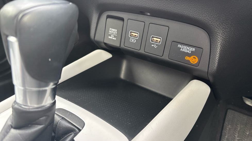 Honda Jazz 1.5 i-MMD Hybrid EX 5dr eCVT Hybrid Hatchback - Image 19