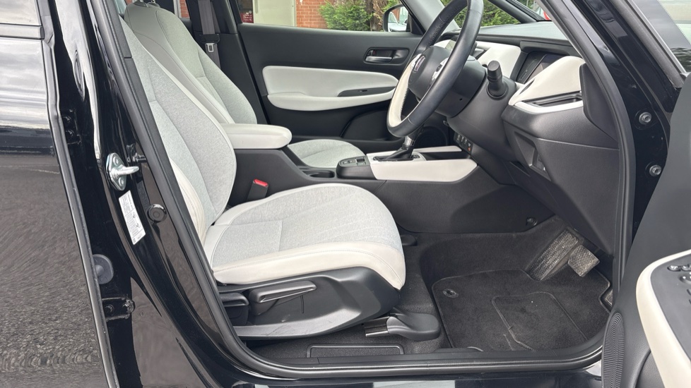 Honda Jazz 1.5 i-MMD Hybrid EX 5dr eCVT Hybrid Hatchback - Image 27