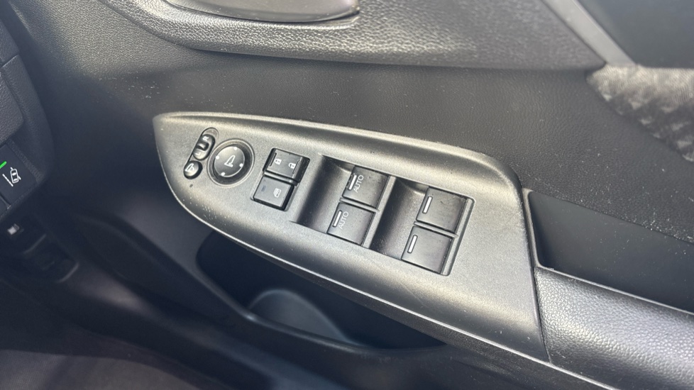 Honda Jazz 1.3 i-VTEC EX Navi 5dr CVT Petrol Hatchback - Image 24