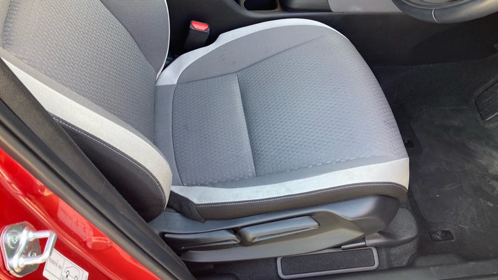 Honda Jazz 1.5 i-MMD Hybrid Crosstar EX 5dr eCVT Hybrid Hatchback - Image 14