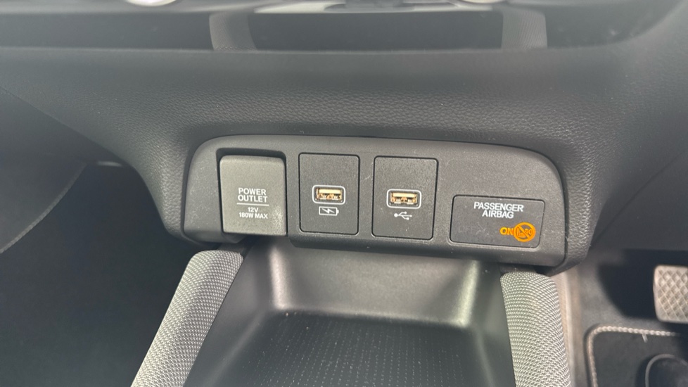 Honda Jazz 1.5 i-MMD Hybrid Crosstar EX 5dr eCVT Hybrid Hatchback - Image 20