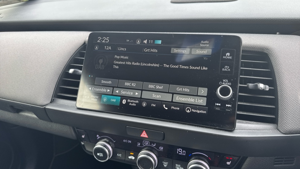 Honda Jazz 1.5 i-MMD Hybrid Crosstar EX 5dr eCVT Hybrid Hatchback - Image 25