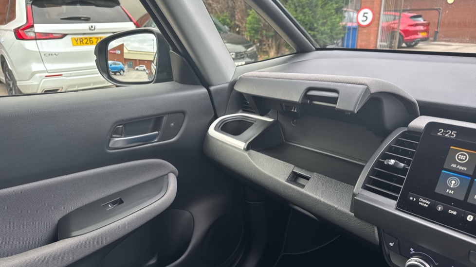 Honda Jazz 1.5 i-MMD Hybrid Crosstar EX 5dr eCVT Hybrid Hatchback - Image 31