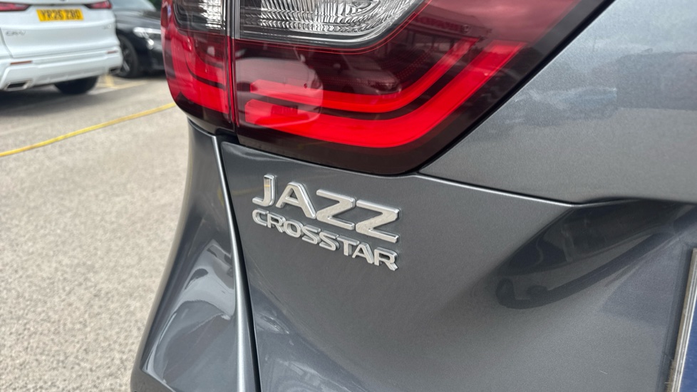 Honda Jazz 1.5 i-MMD Hybrid Crosstar EX 5dr eCVT Hybrid Hatchback - Image 38