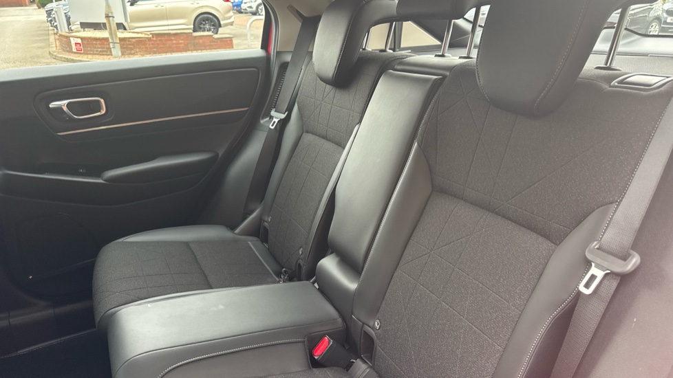 Honda HR-V 1.5 eHEV Advance 5dr CVT Hybrid Hatchback - Image 8