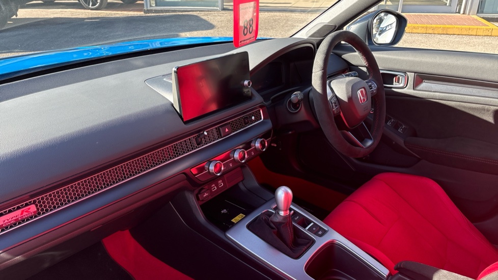 Honda Civic Type R 2.0 VTEC Turbo Type R 5dr Petrol Hatchback - Image 2