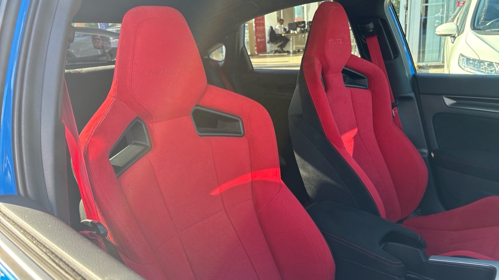 Honda Civic Type R 2.0 VTEC Turbo Type R 5dr Petrol Hatchback - Image 27