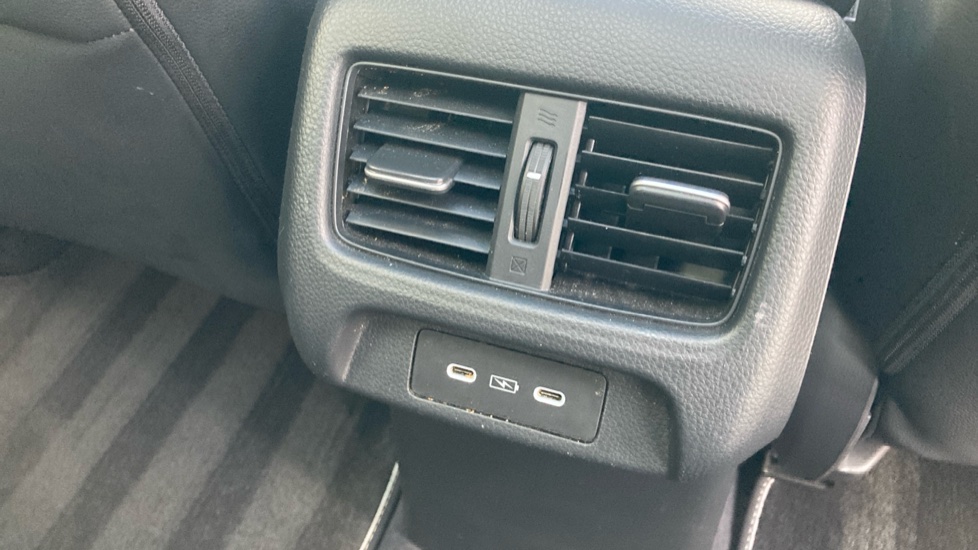 Honda Zr-V 2.0 eHEV Advance 5dr CVT Hybrid Estate - Image 35