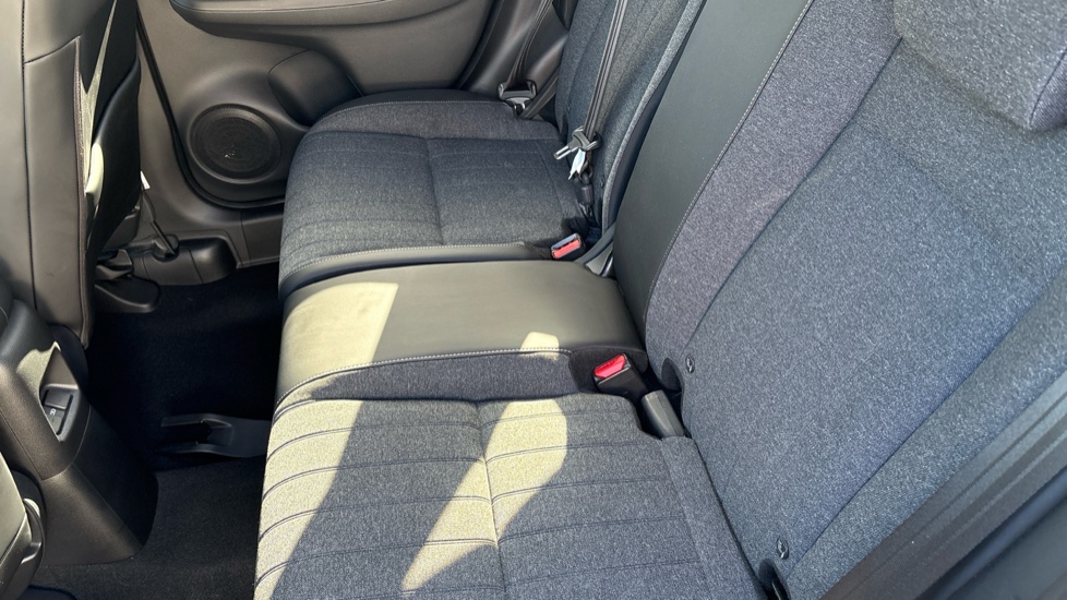 Honda Jazz 1.5 i-MMD Hybrid Advance 5dr eCVT Hybrid Hatchback - Image 8
