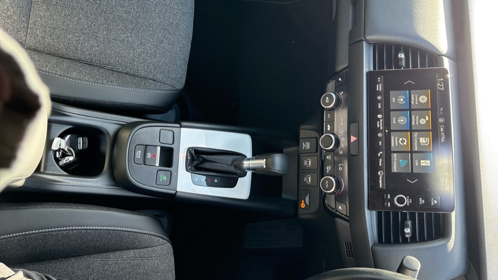 Honda Jazz 1.5 i-MMD Hybrid Advance 5dr eCVT Hybrid Hatchback - Image 19