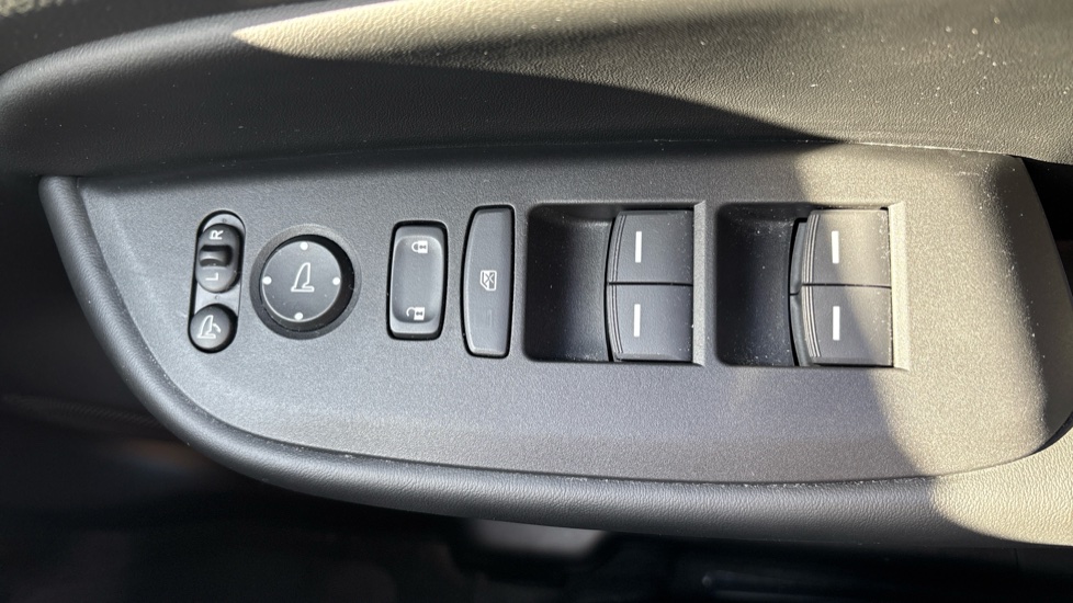 Honda Jazz 1.5 i-MMD Hybrid Advance 5dr eCVT Hybrid Hatchback - Image 25