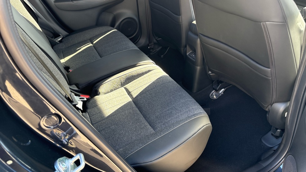 Honda Jazz 1.5 i-MMD Hybrid Advance 5dr eCVT Hybrid Hatchback - Image 38