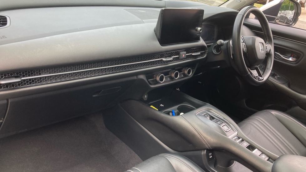 Honda Zr-V 2.0 eHEV Advance 5dr CVT Hybrid Estate - Image 2