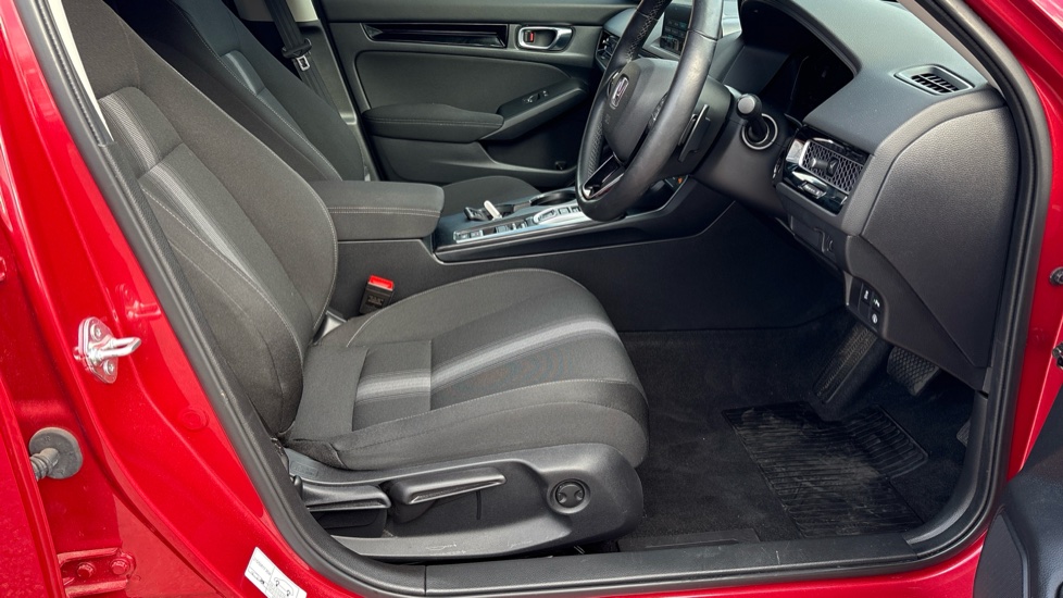 Honda Civic 2.0 eHEV Elegance 5dr CVT Hybrid Hatchback - Image 26