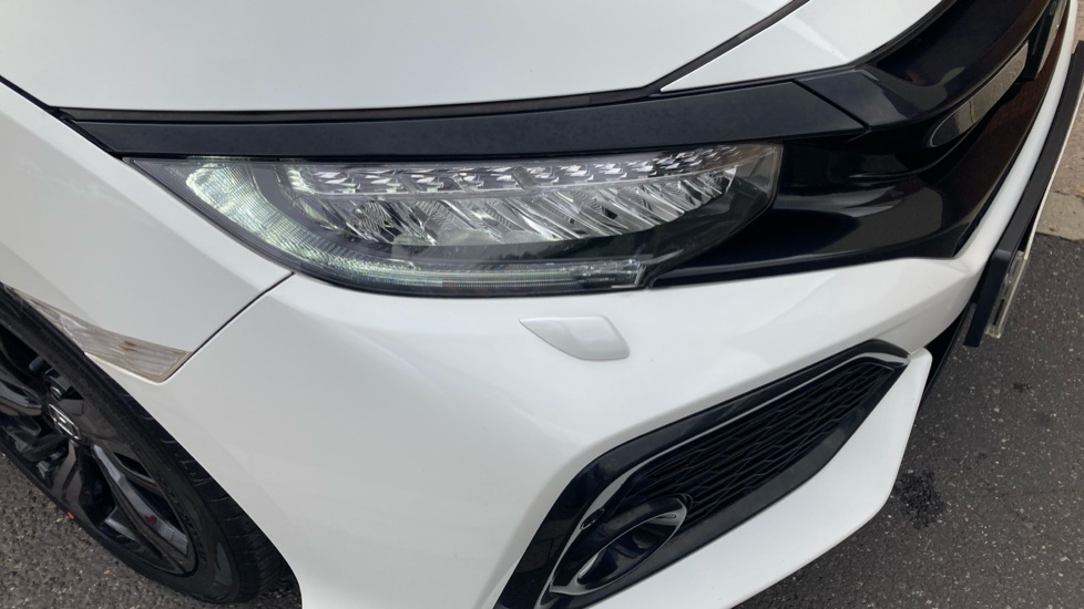 Honda Civic 1.5 VTEC Turbo Sport 5dr CVT Petrol Hatchback - Image 28