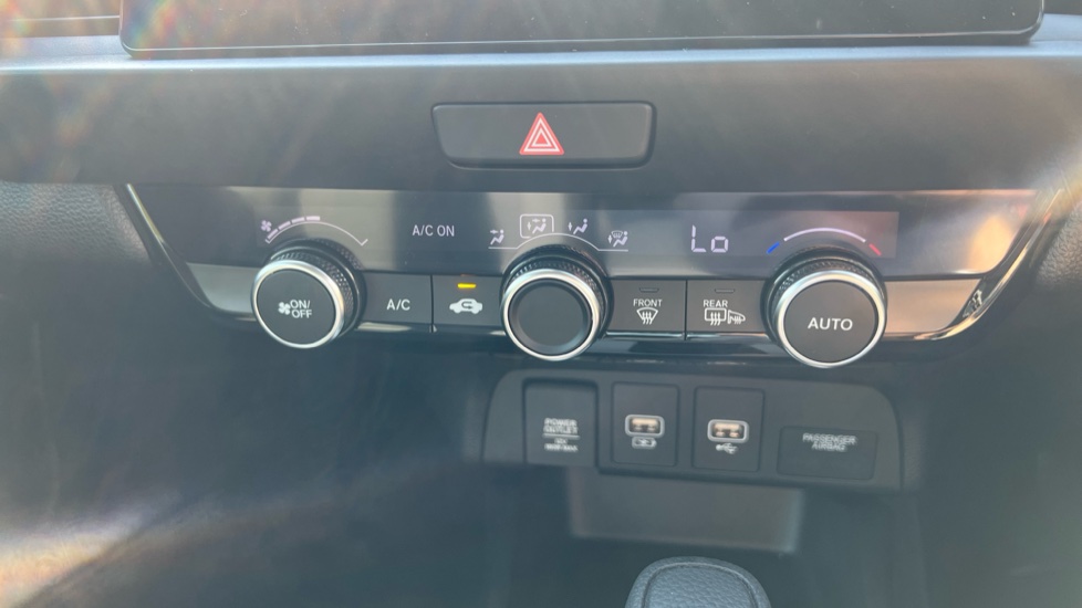 Honda Jazz 1.5 i-MMD Hybrid Elegance 5dr eCVT Hybrid Hatchback - Image 18