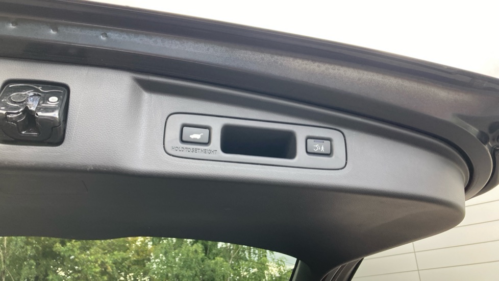 Honda CR-V 2.0 eHEV Elegance 5dr eCVT Hybrid Estate - Image 34