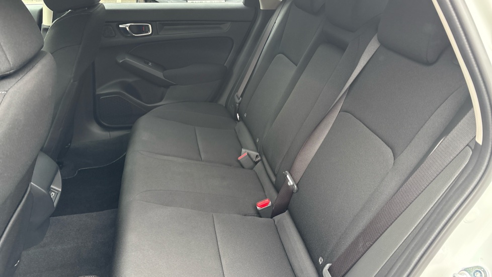 Honda Civic 2.0 eHEV Elegance 5dr CVT Hybrid Hatchback - Image 8