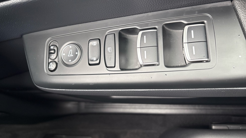 Honda CR-V 2.0 eHEV Advance 5dr eCVT Hybrid Estate - Image 27