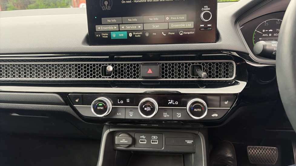 Honda Civic 2.0 eHEV Elegance 5dr CVT Hybrid Hatchback - Image 34