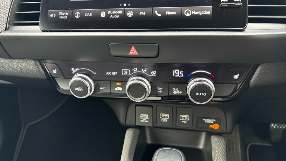 Honda Jazz 1.5 i-MMD Hybrid Crosstar EX 5dr eCVT Hybrid Hatchback - Image 17