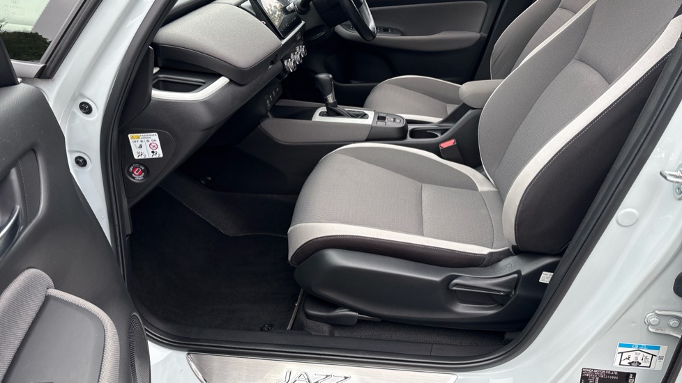 Honda Jazz 1.5 i-MMD Hybrid Crosstar EX 5dr eCVT Hybrid Hatchback - Image 31